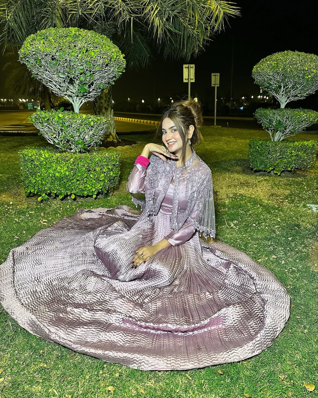 Flowy Cape Overlay