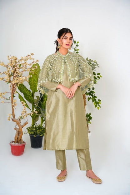 Embrace the enchantment in Pista Majestic Long Tail Cape with flarry maxi